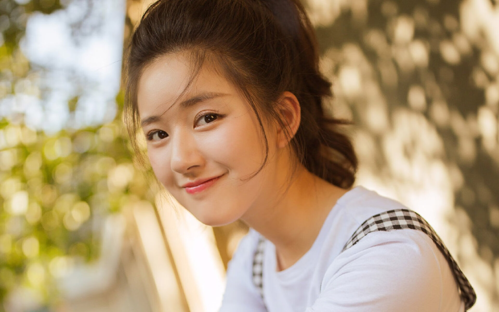 矛与盾的篮球哲学，恩比德摧毁式进攻与广东队窒息防守的战术启示