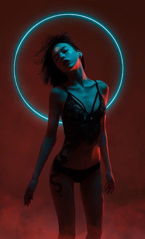 哥伦比亚风暴中的红黑信仰，C罗天降神兵导演史诗翻盘