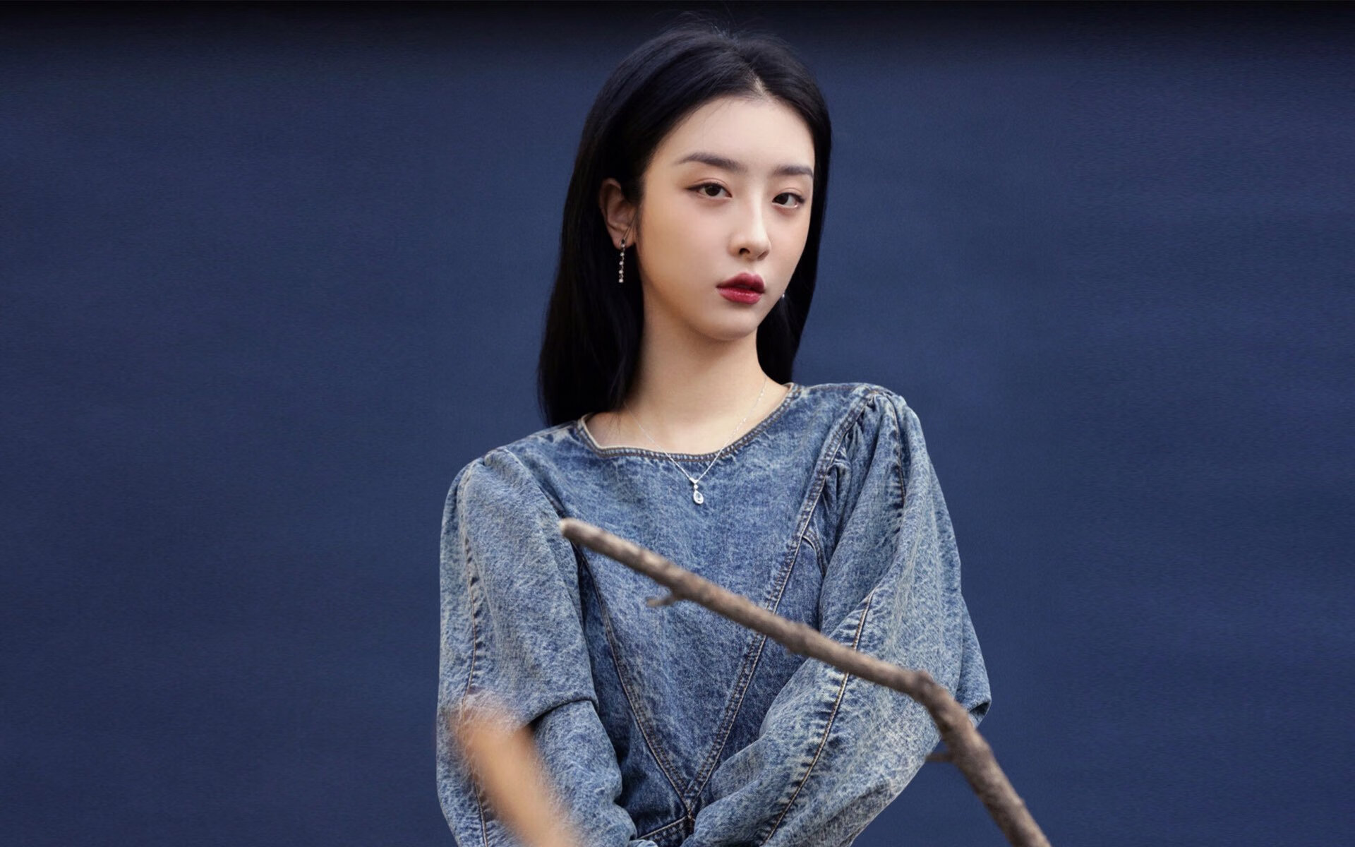 双星闪耀,梅西领衔阿根廷强势晋级,C罗硬仗之王再展神威