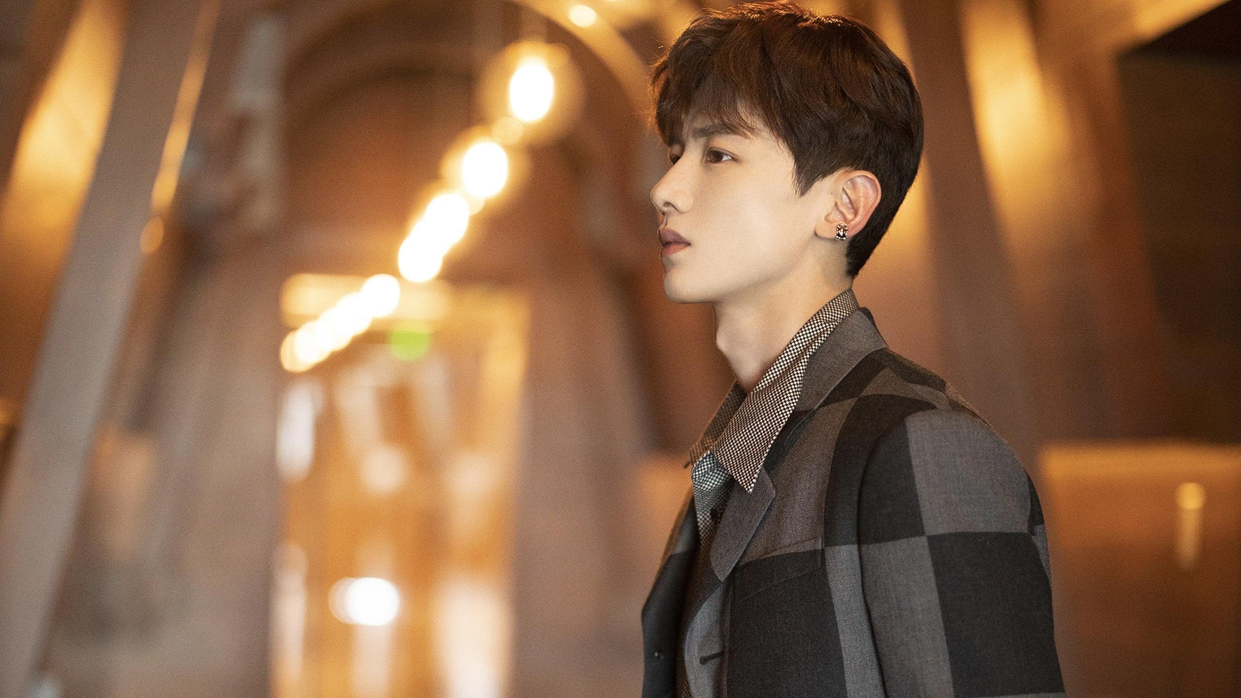 世俱杯决赛-篮球双线传奇，爵士力克猛龙，武切维奇欧冠半决赛主宰赛场