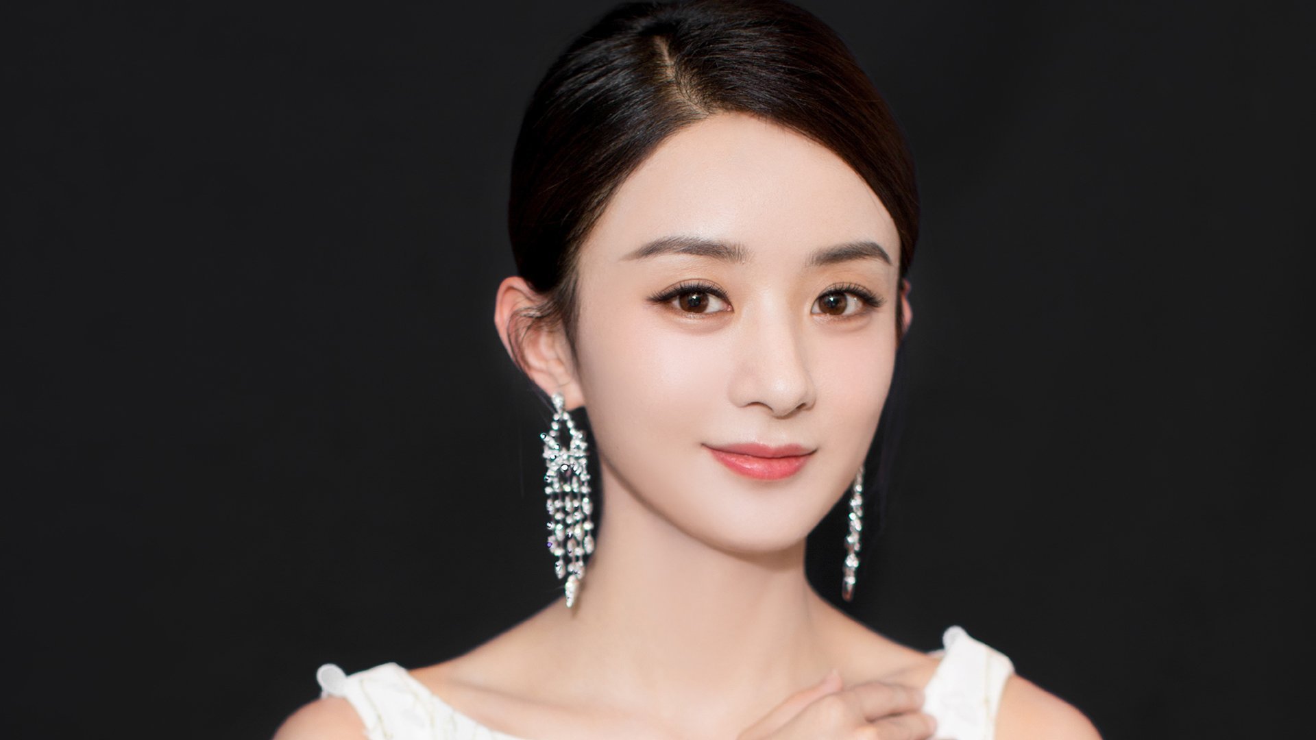 维尼修斯爆发与多特闪电战,个人英雄与团队效率的双重奏,如何改写了欧冠剧本?