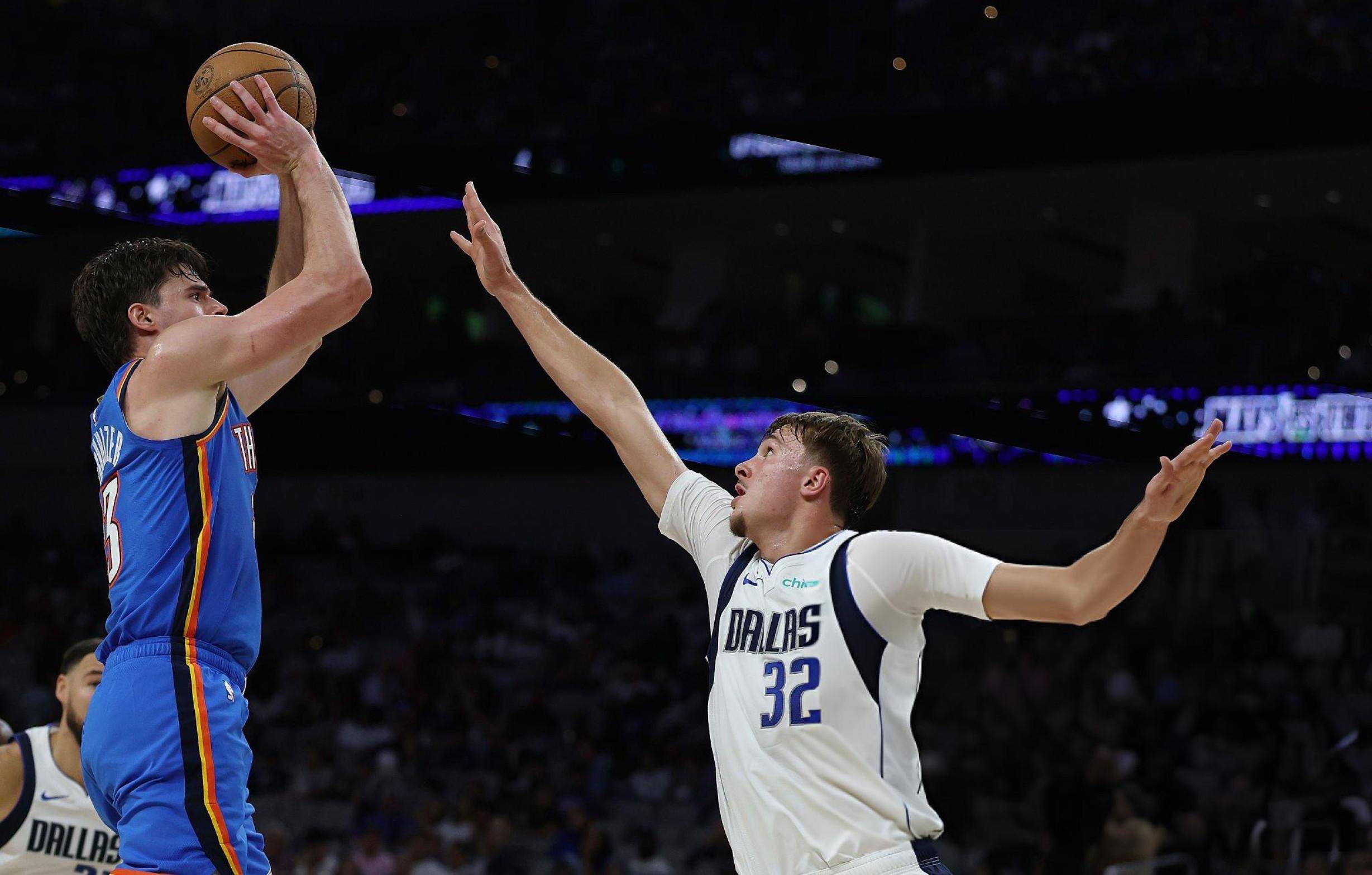 鹈鹕横扫独行侠，文班亚马成为关键先生