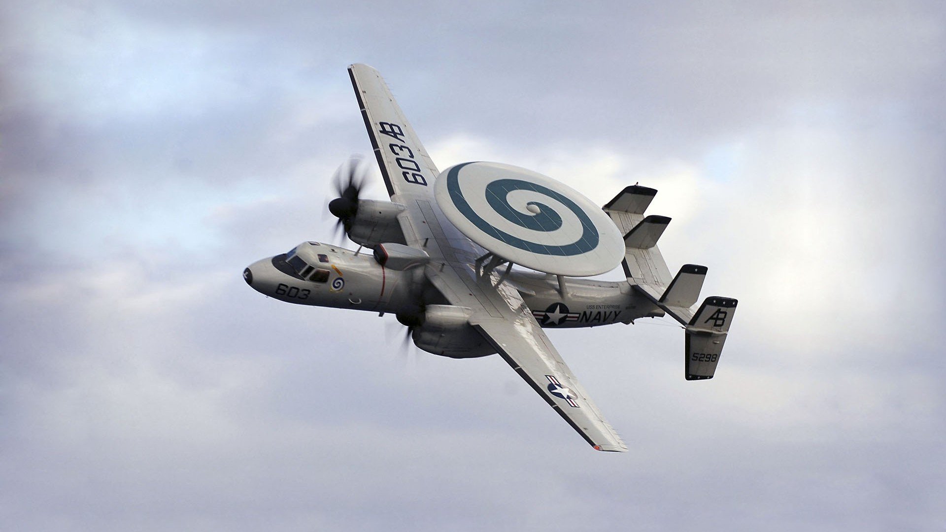 团队洪流与孤星闪耀,两种胜利法则的跨洲交响