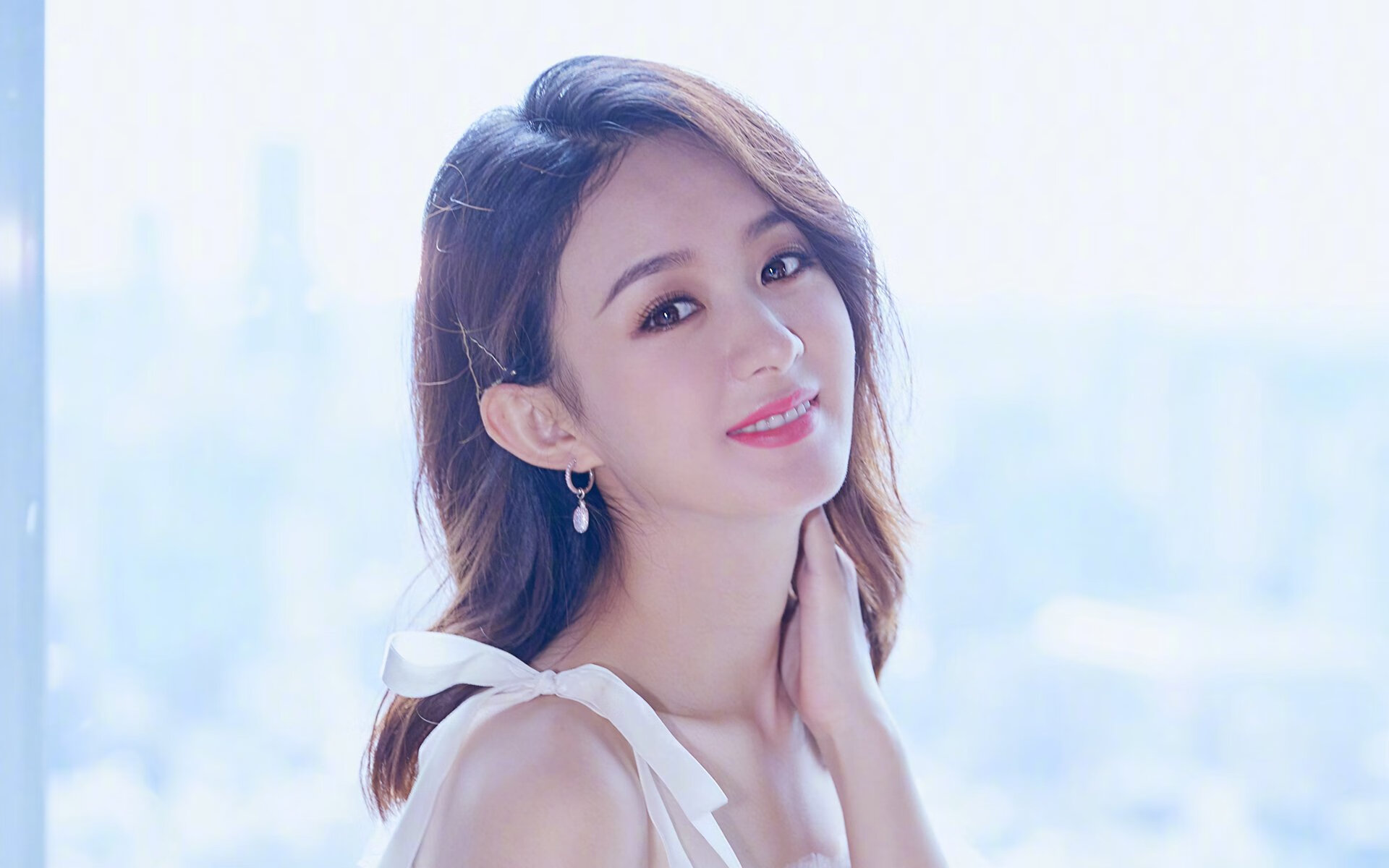 沙漠绿洲梦碎安联,德国战车碾过阿联酋,梅西致命一击定乾坤